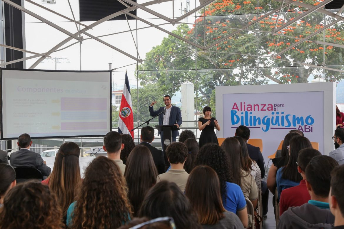 3. INA aumentará capacitación Inglés 1