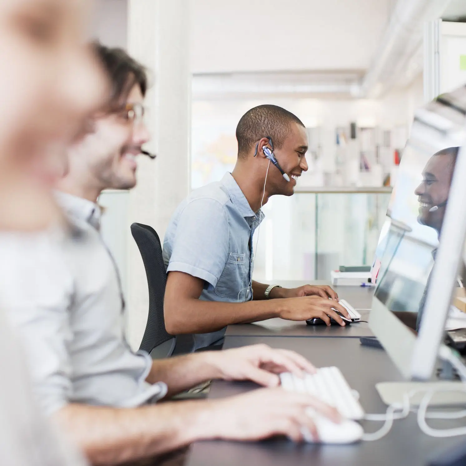 callcenter-5b1e73fd3037130036d72b98