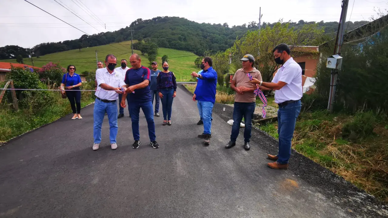 Pueblo Nuevo de Zarcero reactiva producción, gracias a proyecto de asfaltado(1)