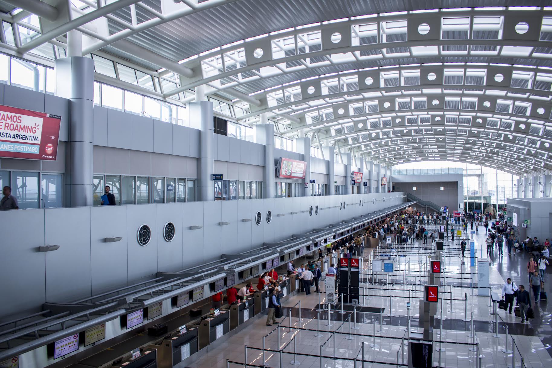 El 2023: Año récord de tráfico de pasajeros en el Aeropuerto ...